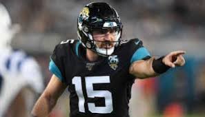 Jun 08, 2021 · aaron rodgers ging an 24, dak prescott ging weit hinter #1 goff und #2 wentz und steht jetzt als eindeutig bester dar, trubisky ging vor watson und mahomes, josh rosen ging 22 spots vor l jackson. Nfl Mahomes Brady Rodgers Und Co Die Gehalter Aller 32 Starting Quarterbacks Seite 1