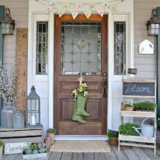 Free shipping on orders over $35. 25 Spring Front Porch Ideas Bright And Refreshing Design A Blissful Nest