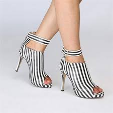 Black And White Striped Shoes Heels Black White Striped High Heels Shoes In 2020 Striped High Heels Heels Fashion Heels
