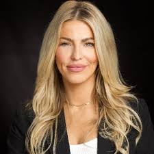 Candice Powers (@cand1cepowers)