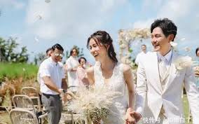 【無視「催生」】蕭正楠獲黃翠如煮麵兼捽腳 馬國明：為咗佢生日停廠 2020年03月25日 07:00 日前拍劇拗柴兼放生日假的蕭正楠（edwin）復工，回到電視城繼續拍攝新劇《一笑渡凡間》。 èŽ·é»„ç¿ å¦‚è§æ­£æ¥ éƒ­å¯ç›ˆæž—æ–‡é¾™é½è„šåˆ°è´º å¿«èµ„è®¯