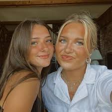 madelyn collins 💗 (@madelyncollinsss)