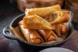 Parmi Les Recettes De Cyril Lignac Qui Nous Ont Fait Voyager Dans Tous En Cuisine M6 Un Plat Typique Du Viet Nam Le Recette Nems Poulet Legumes Recette