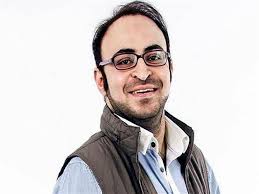 أحمد مازن أحمد الشقيري الإعلامي السعودي ومقدم البرامج الاجتماعية الدينية وصاحب سلسلة برنامج خواطر وهو برنامج يدعو إلى التفكّر الديني والحضاري، ويدعو شببنا للالتزام بالأخلاق الحميدة التي ترتقي بالمجتمعات، وهنا. Ø£Ø­Ù…Ø¯ ÙŠÙˆÙ†Ø³ ÙŠØ±Ø¯ Ø¹Ù„Ù‰ Ø´Ø§Ø¦Ø¹Ø© ÙˆÙØ§Ø© Ø£Ø­Ù…Ø¯ Ø§Ù„Ø´Ù‚ÙŠØ±ÙŠ Ù…ØµØ±Ø§ÙˆÙ‰