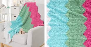Enjoy a wide range of free knitting and crochet patterns to help you transform your yarn stash into cosy cardigans, charming children's toys and chic home decorations. Cutest Knitted Baby Blanket Free Knitting Pattern