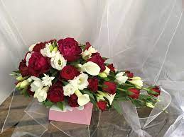 Maybe you would like to learn more about one of these? Gorgeous Red Rose And White Seasonal Flowers Brides Bridal Teardrop Cascade Wedding Bouquet D Flower Bouquet Wedding Wedding Flowers Modern Wedding Flowers