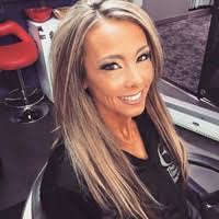 Angela Mellon's Instagram, Twitter & Facebook