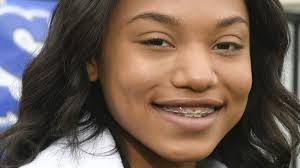 Senior Spotlight: Lompoc's Ayziah Simmons battles perfectionist nature,  re-learns to love sport