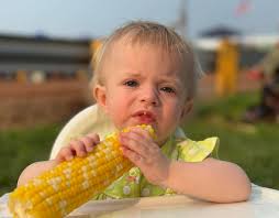 Throwback Thursday! This is Michael Koeppel almost 10 years ago carving at  the Scandinavia Corn Roast! He has been amazing to watch the evolution of  his art alongside all of great carvers