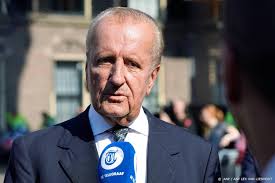 Theo hiddema zocht de zaak van de poolse doodrijder tot de bodem uit. Theo Hiddema Van Forum Verlaat Per Direct Tweede Kamer Wel Nl