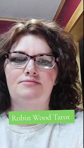 tarot #tarotdeckreview Robin Wood deck #sanctuarywrld #Keen #professi...