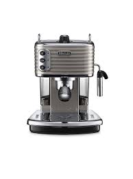 The shop believes in supporting other small businesses and is proud to offer coffee beans that are. Honest Forwarder