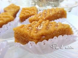 Makrout Sniwa Makrout Facon Baklawa Fan De Cuisine Food Desserts Tunisian Food