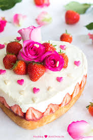 Glutenfreie Torte Mit Weisser Mousse Au Chocolat Und Erdbeeren Zum Muttertag Valentinstag Und Anderen Anlassen Kochtrotz Kreative Rezepte Rezept Glutenfreie Torten Kuchen Und Torten Rezepte Mousse Au Chocolat Torte