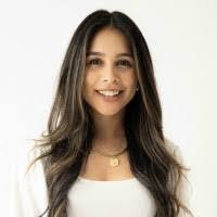 Marissa Haines's Instagram, Twitter & Facebook