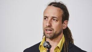 'willem engel van viruswaarheid mag tien dagen niet in den haag komen'. Mu17zvprfjlmwm