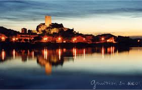 Gruissan Village La Nuit Par Le Photographe Bernard Riviere Gruissan Languedoc Roussillon Location Bateau