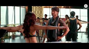 Aksha Pardasany Hot Song Tune Chhua - Love U Family