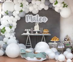 La semana pasada te compartimos decoración para un bautizo de niño, esta vez traemos para ti algunas ideas para celebrar el bautizo de tu pequeña. Decoracion Para Bautizo De Nino Infantil Pero Elegante