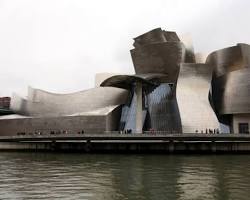 Gambar Guggenheim Museum Bilbao in Spain architecture