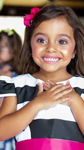 No olhar de uma criança mora o amor mais puro do mundo., E cada clique é um  abraço no tempo — um retrato da felicidade. 📸💫