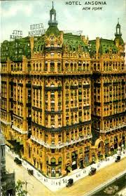 Bookroomsonline Co Finds The Best Hotel Deals From All Major Travel Websites With One Quick And New York City Buildings New York City Ny New York Architecture