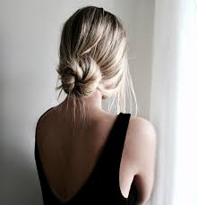 Step 1) pull your curls up into a loose pony. Simple Hair Bun Style Julia Linn Kuoppala Easy Bun Hairstyles Bun Hairstyles Low Bun Hairstyles