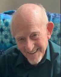 Carolyn Mooneyham's Instagram, Twitter & Facebook