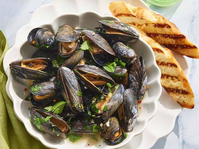 Fresh Mussels