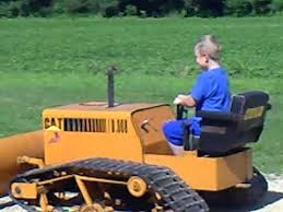 Epingle Par Benoit Cyr Sur Bois Avec Images Tracteur Bois