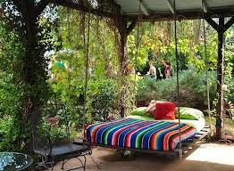 Hangebett Selber Bauen 44 Diy Ideen Fur Bett Aus Paletten Im Garten Diy Garten Zenideen In 2020 Bett Aus Paletten Hangebett Terrassen Bett