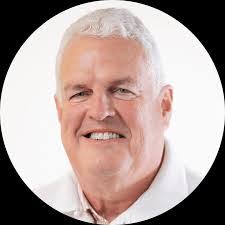 Angelo Capozzi's Instagram, Twitter & Facebook