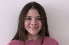 Marisa Donovan's Instagram, Twitter & Facebook