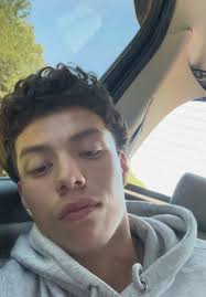 Dallas or Phoenix from Hawaii to Charlotte Nc