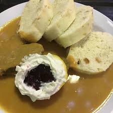 Från majestätiska slott till medeltida städer, eleganta kurorter till natursköna nationalparker, det har mycket att erbjuda internationella besökare. En Fantastisk Trevlig Restaurang Med Akta Tjeckisk Atmosfar Mycket Trevlig Personal Maten Ar Do Picture Of Restaurace U Fleku Prague Tripadvisor