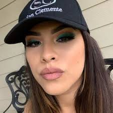 Carmen Cervantes (@carmen_crvnts87)