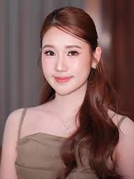 ດູແລເອື້ອຍ Venus Ting ແຕ່ງຫນ້າອອກງານ 💄✨ 💄Bobo makeup