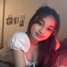 Ella Ella (@yang.wan.xin.755651) • Facebook