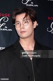 816 Daniel Gu Stock Photos, High-Res Pictures, and Images