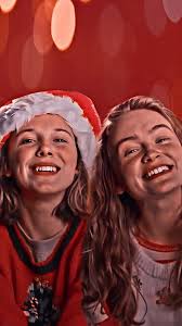 Stranger Things 3 Detrás de escena y videos, mille bobby brown y sadie  fregadero fondo de pantalla