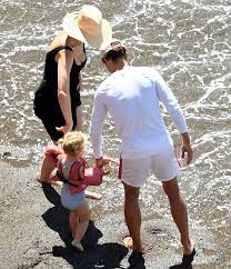 Daisy Dove Bloom | Daisy is spending some pleasant time on coast under a  sun with her family in Italy. ☀️🏝⛱ | Instagram