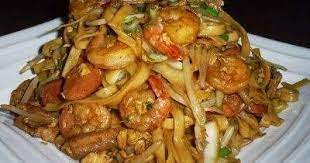 Resep Membuat Kwetiau Goreng Special Seafood Dan Cara Membuat Kwetiau Goreng Udang Ayam Serta Bahan Bahan Membuat Mi Resep Masakan Resep Mie Resep Masakan Asia