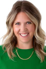 Tracy Nielsen's Instagram, Twitter & Facebook