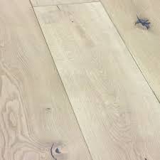 The most common wide plank flooring material is oak. Lecco Wide Plank Engineered White Oak Wood Flooring 20 6mm X 240mm Floor Monster