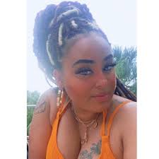 Melody Boone and Justin Boone's Wedding Website