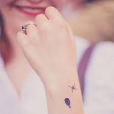 Desain tato simple di tangan | diy cara membuat tato mudah, cara membuat tato modal pena dan bedak, rasa saat. Inspirasi Tato Tato Kecil Simple Di Tangan