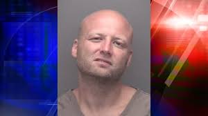 Evansville man allegedly “flailing all around” without a shirt and shoes