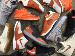 02.08.2020 · slide show of nike kevin durant shoes from 1 to13. The Ultimate Guide To Kevin Durant Texas Longhorns Sneakers