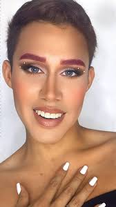 Rafael Tiburcio Bracamonte es el nombre de uno de los artistas más  talentoso de Venezuela. Nacido en el año 1953 en la población de Buenos  Aires, Humocaro Alto. Desde muy temprana edad,