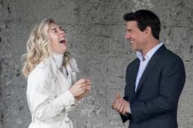 Check out dating history, relationships status and compare the info. Vanessa Kirby Addresses Rumours She S Dating Tom Cruise Marie Claire Australia